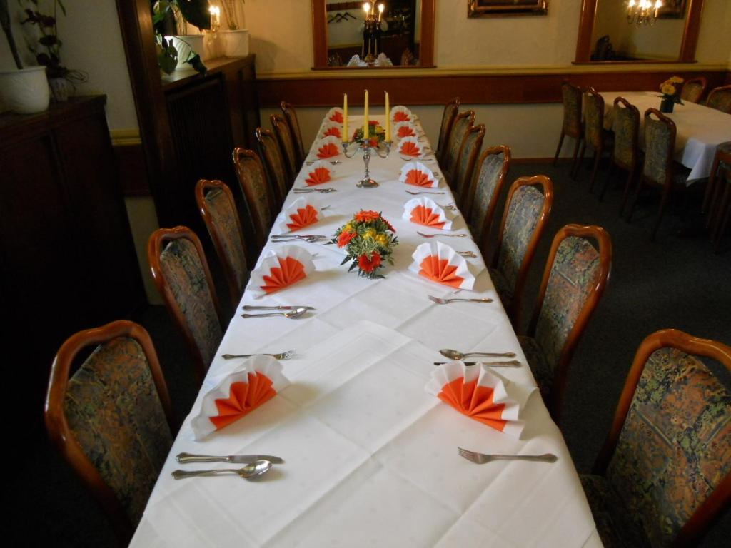 Hotel Restaurant Zur Post Wuppertal Zewnętrze zdjęcie