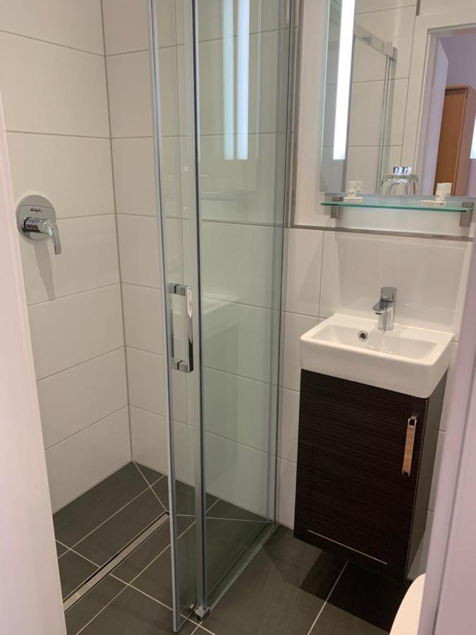 Hotel Restaurant Zur Post Wuppertal Zewnętrze zdjęcie