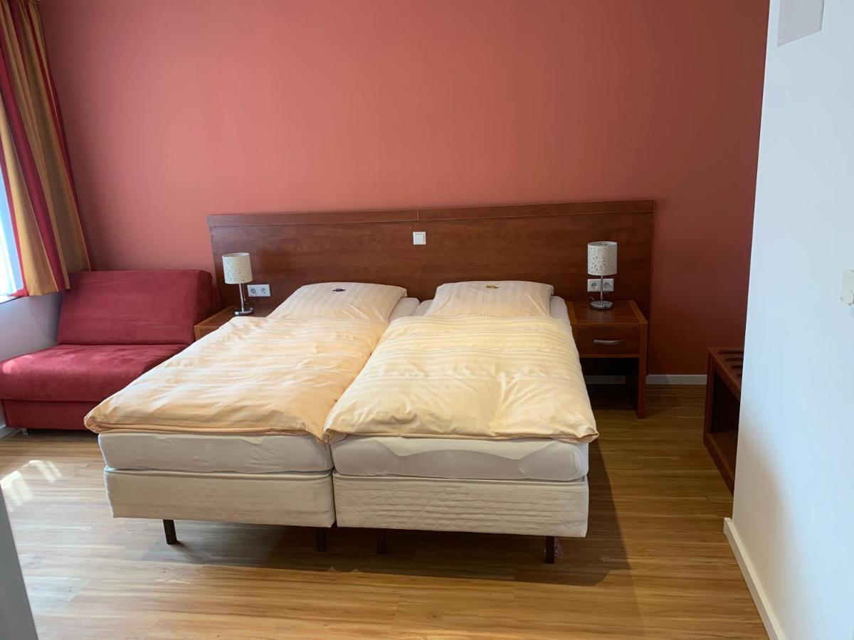 Hotel Restaurant Zur Post Wuppertal Zewnętrze zdjęcie